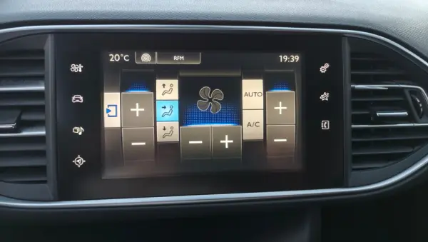 Peugeot 308 SW 1.6 BlueHDi Active 20