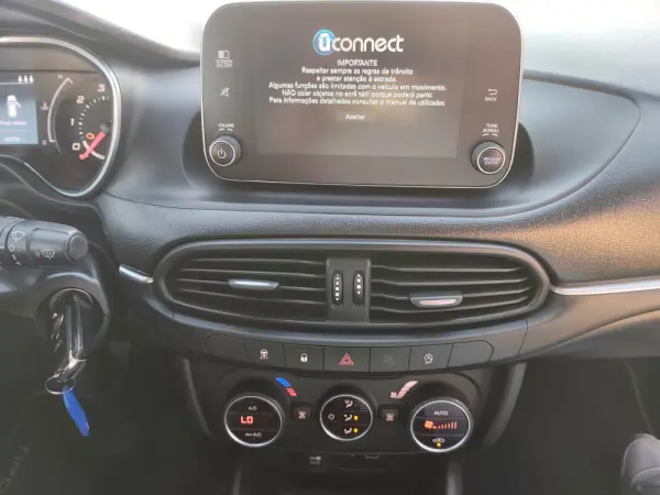 Fiat Tipo 1.3 M-Jet Easy 14