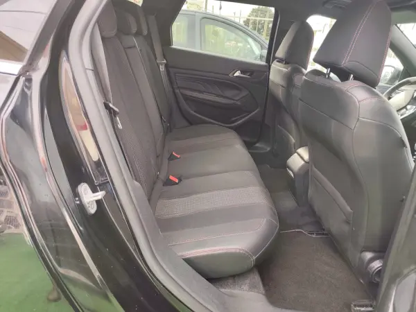 Peugeot 308 SW 1.2 PureTech GT Line 12