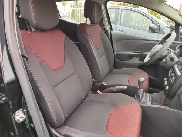 Renault Clio 1.2 16V Confort 130g 9