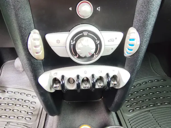 MINI 3 Portas Cooper D 21