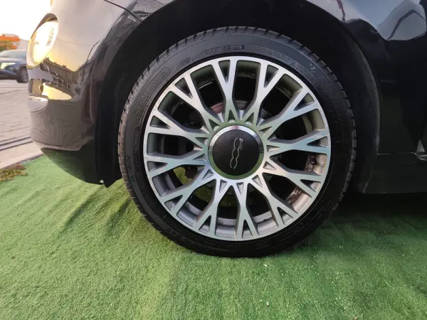 Fiat 500C 0.9 TwinAir Lounge S&S 19