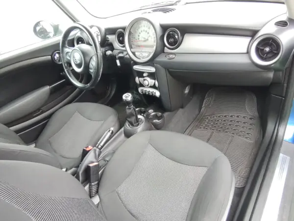 MINI 3 Portas Cooper D 13