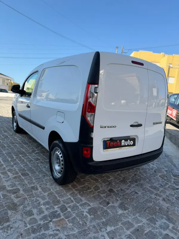Renault Kangoo 1.5 Blue dCi Zen 8