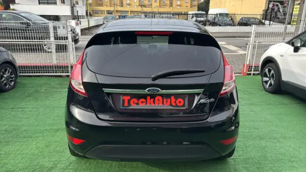 Ford Fiesta 1.0 Ti-VCT Titanium 4