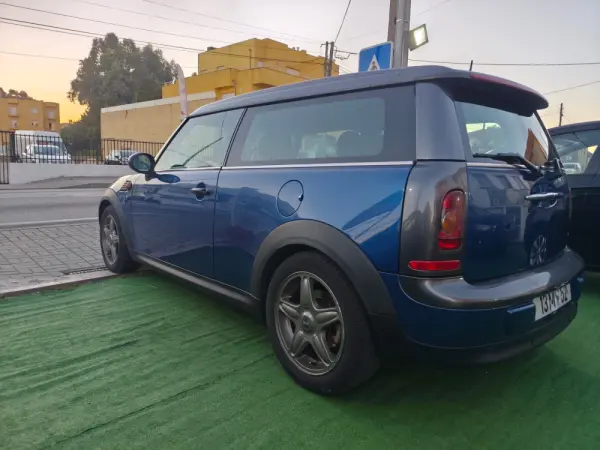 MINI Clubman Cooper D 4