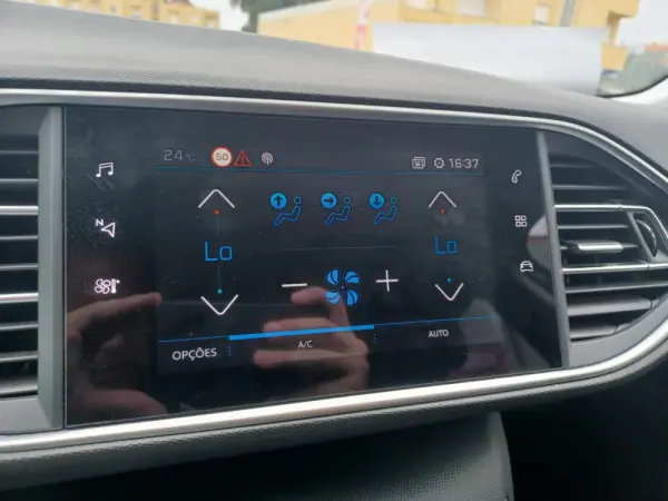 Peugeot 308 SW 1.5 BlueHDi Style 18