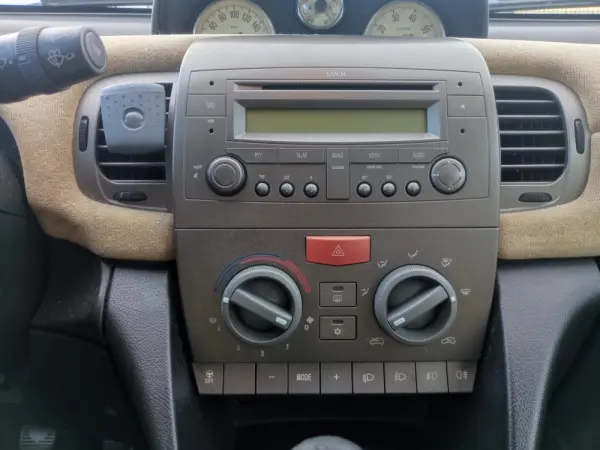 Lancia Ypsilon 1.2 16V Fashion 15