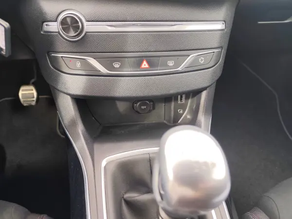 Peugeot 308 SW 1.2 PureTech GT Line 26
