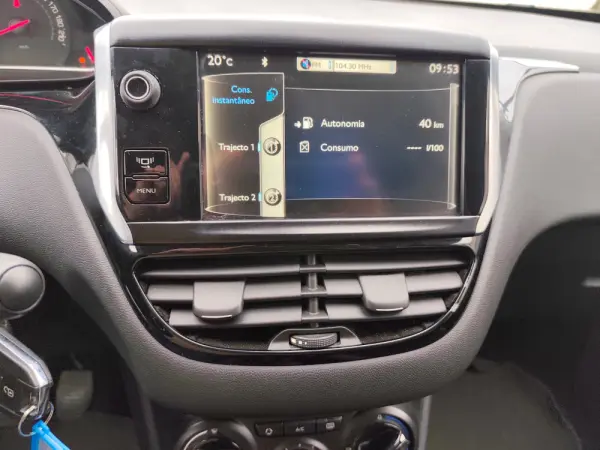 Peugeot 208 1.2 PureTech Active 21