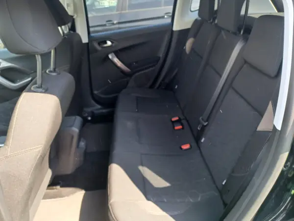 Peugeot 2008 17