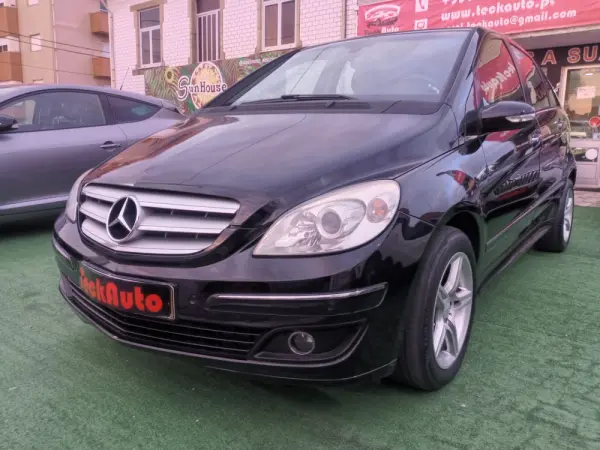 Mercedes-Benz B 180 3