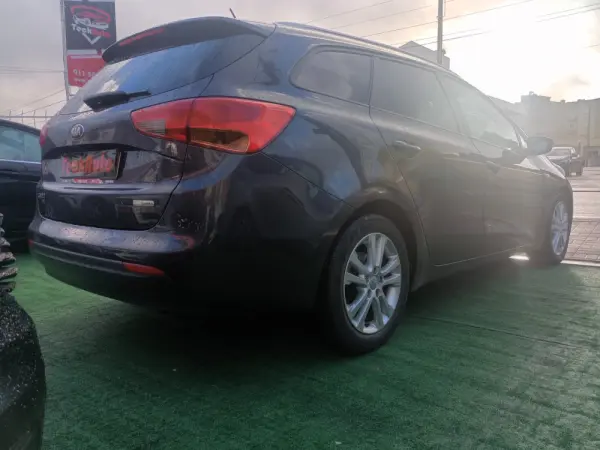 Kia Ceed SW 1.4 CRDi More 9