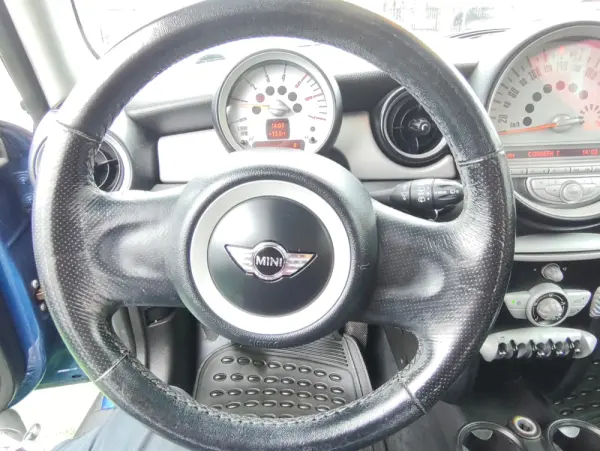 MINI 3 Portas Cooper D 18