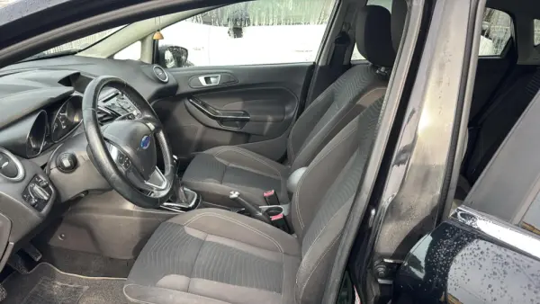 Ford Fiesta 1.0 Ti-VCT Titanium 5