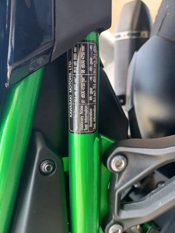 Kawasaki Z 900 PERFOMANCE 14