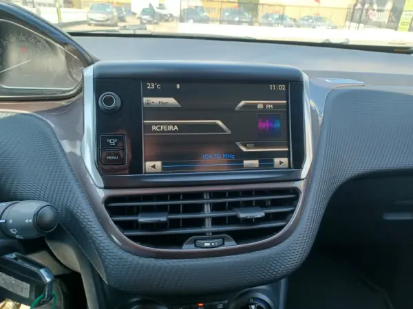 Peugeot 2008 13