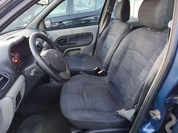 Renault Clio 1.2 16V Dynamique 16