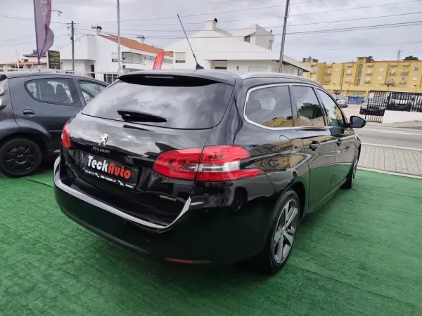 Peugeot 308 SW 1.2 PureTech GT Line 7