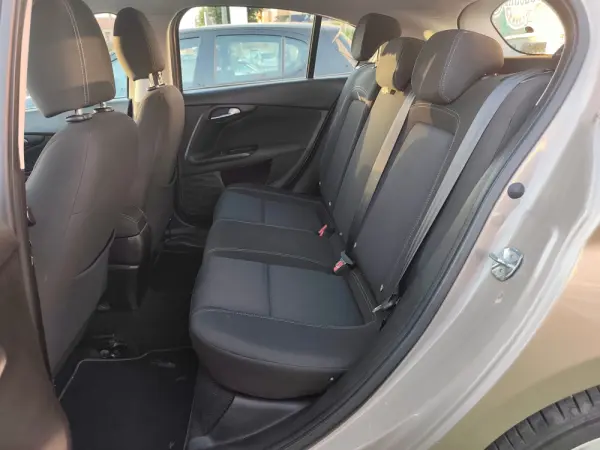 Fiat Tipo 1.3 M-Jet Easy 11