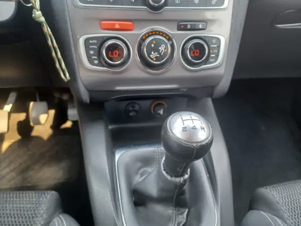 Citroen C4 1.6 BlueHDi Feel 15