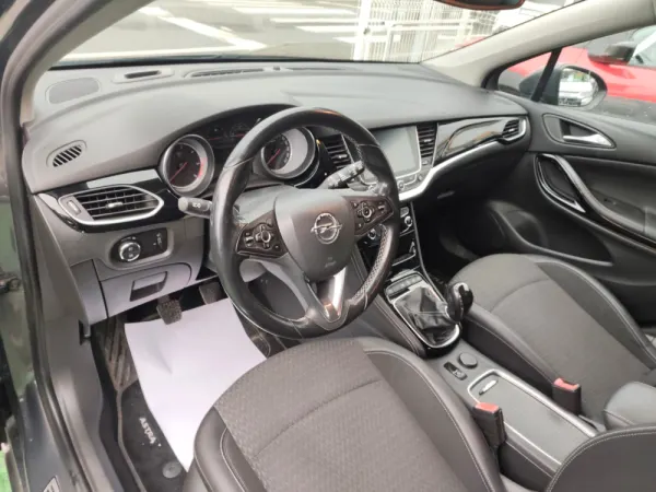Opel Astra 1.6 CDTi Cosmo Start/Stop 14
