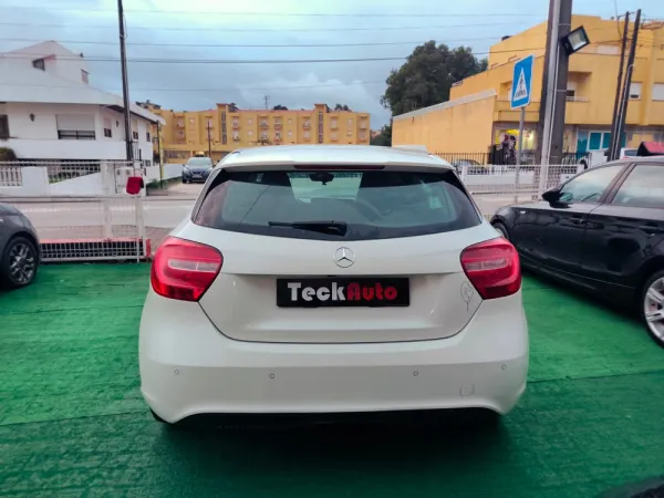 Mercedes-Benz A 180 CDi BE Urban 6