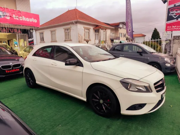 Mercedes-Benz A 180 CDi BE Urban 11