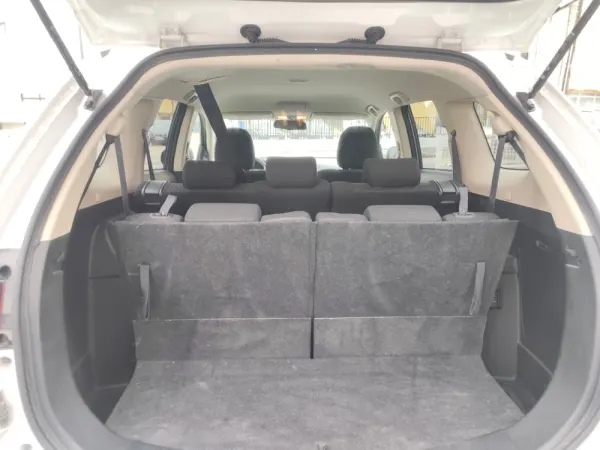 Mitsubishi Outlander 2.0 Kaiteki CVT 7 LUGARES 9