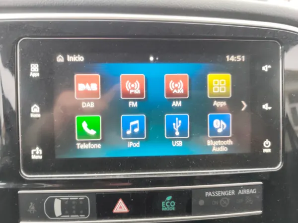 Mitsubishi Outlander 2.0 Kaiteki CVT 7 LUGARES 24