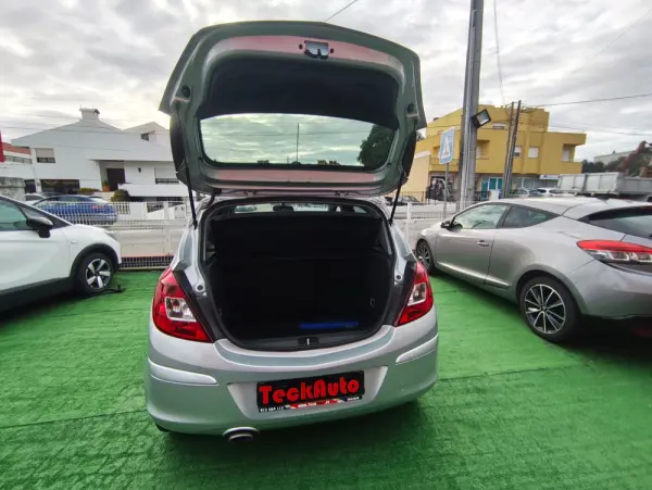 Opel Corsa 1.3 CDTI Cosmo 9