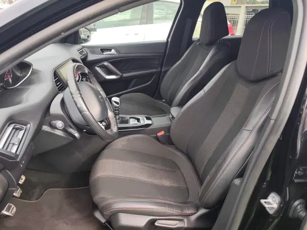 Peugeot 308 SW 1.2 PureTech GT Line 13