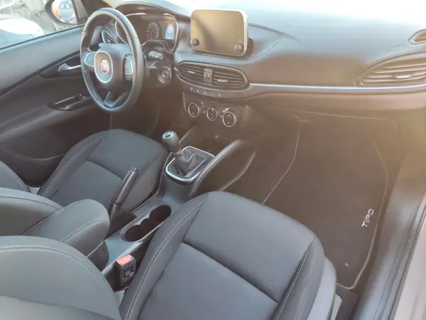 Fiat Tipo 1.3 M-Jet Easy 13