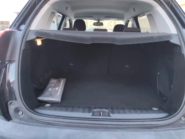 Peugeot 2008 1.2 PureTech Style 11