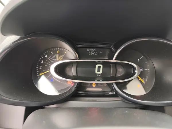 Renault Clio 1.2 16V Confort 130g 16
