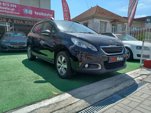 Peugeot 2008 4