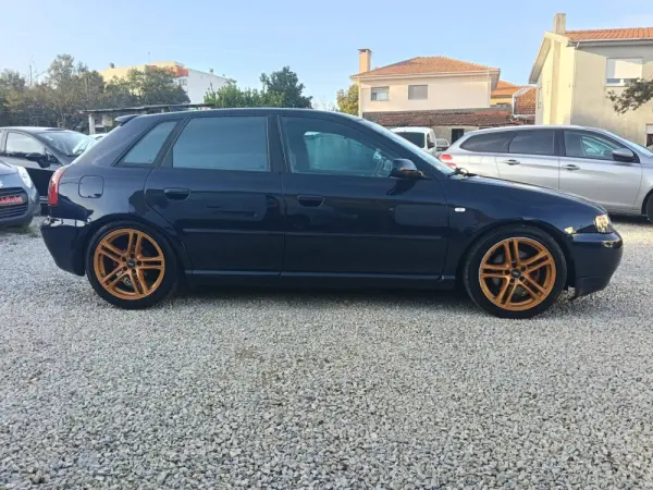 Audi A3 1.9 TDI Ambiente 6