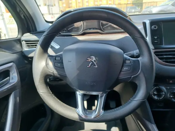 Peugeot 2008 16