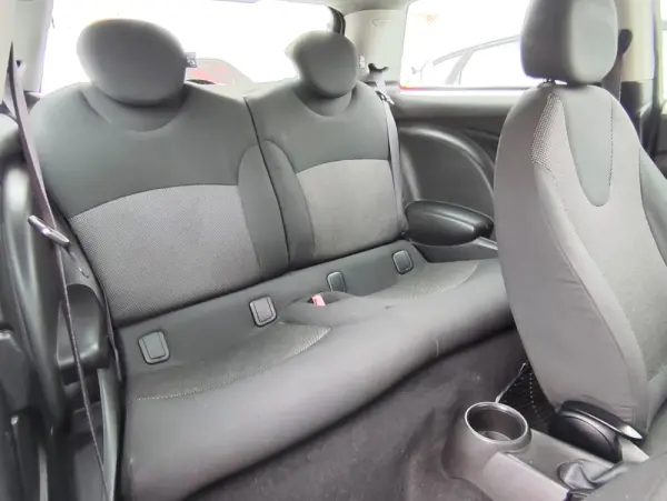 MINI 3 Portas Cooper D 12