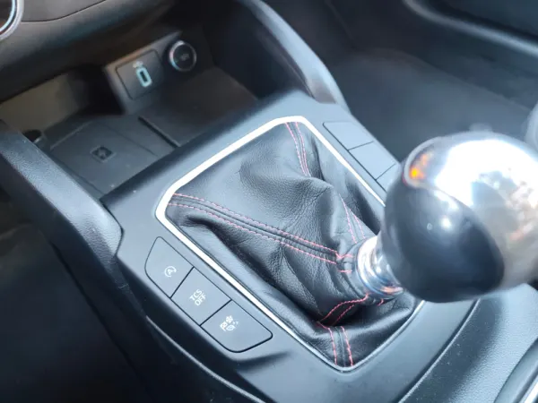 Ford Focus SW 1.0 EcoBoost MHEV ST-Line Design SIP 26