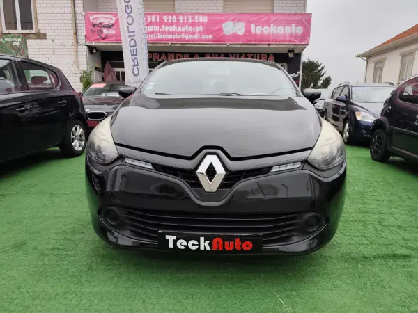 Renault Clio 1.2 16V Confort 130g 2
