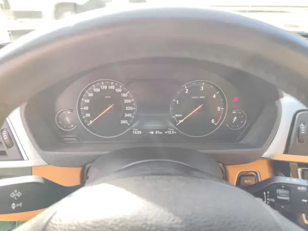 BMW 320 d Line Sport 13