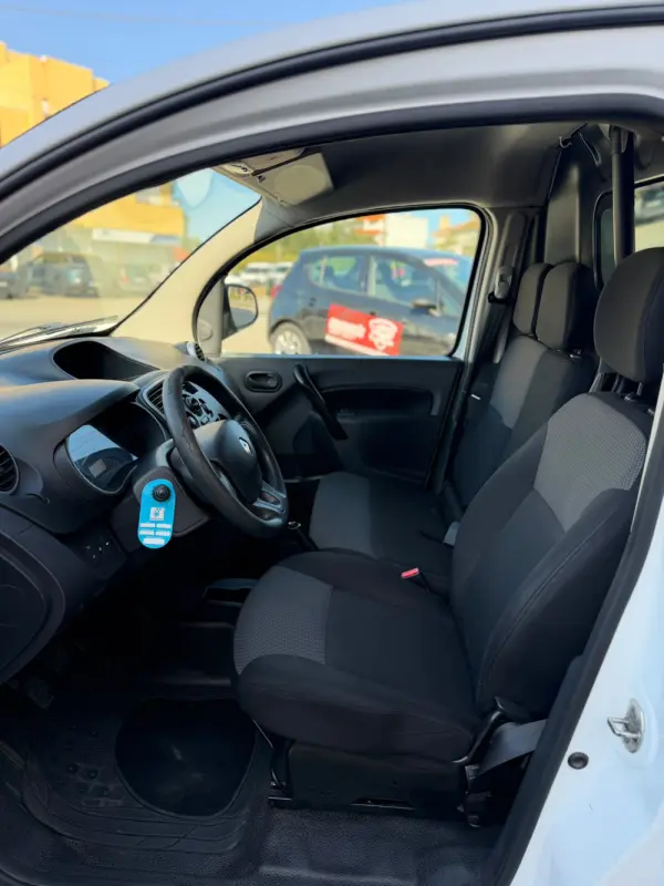 Renault Kangoo 1.5 Blue dCi Zen 22