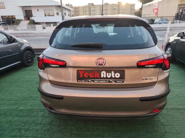 Fiat Tipo 1.3 M-Jet Easy 6