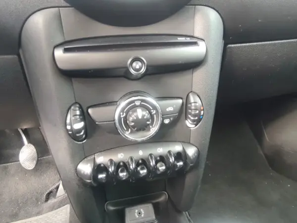 MINI 3 Portas One D 15