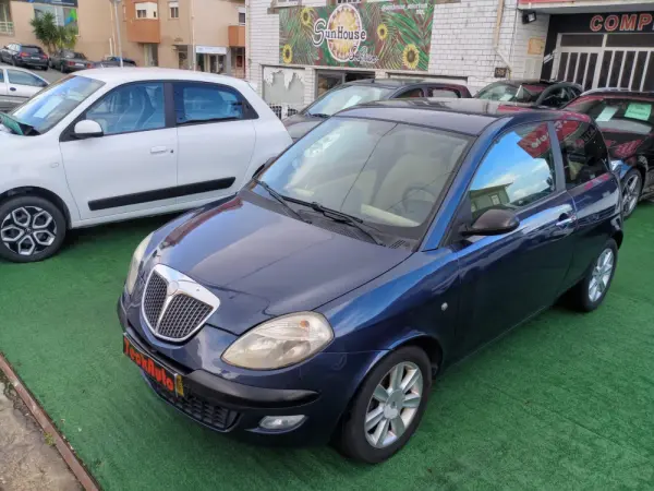 Lancia Ypsilon 1.2 16V Fashion 3