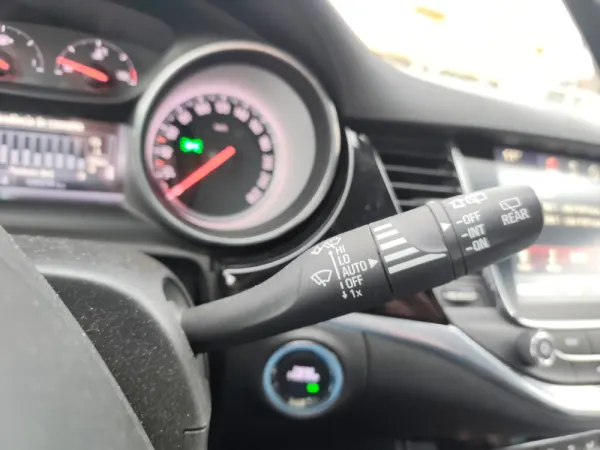 Opel Astra 1.6 CDTi Cosmo Start/Stop 18