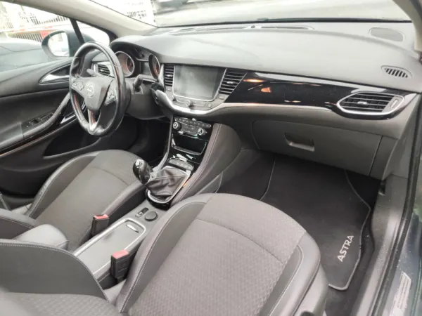 Opel Astra 1.6 CDTi Cosmo Start/Stop 33