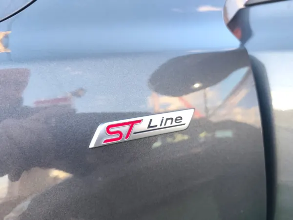 Ford Focus SW 1.0 EcoBoost MHEV ST-Line Design SIP 16