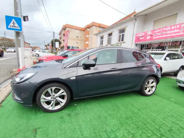 Opel Astra 1.6 CDTi Cosmo Start/Stop 4